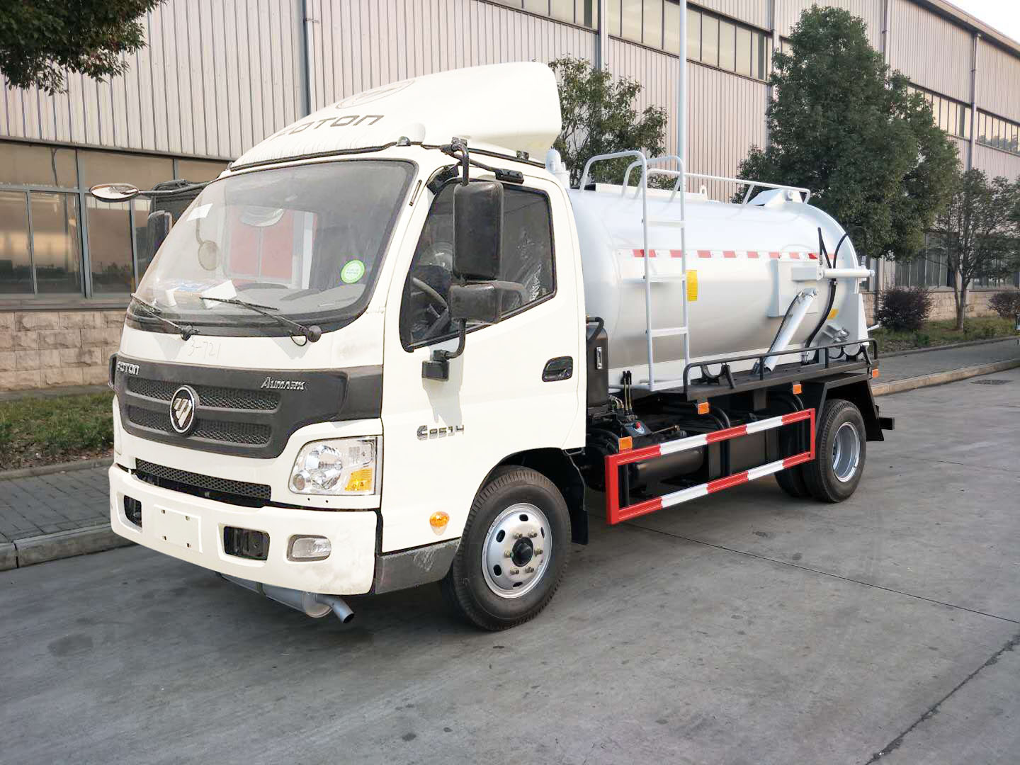 Sewage Suction Tanker Truck