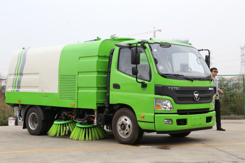 Sweeper Truck