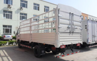 China fence cargo truck