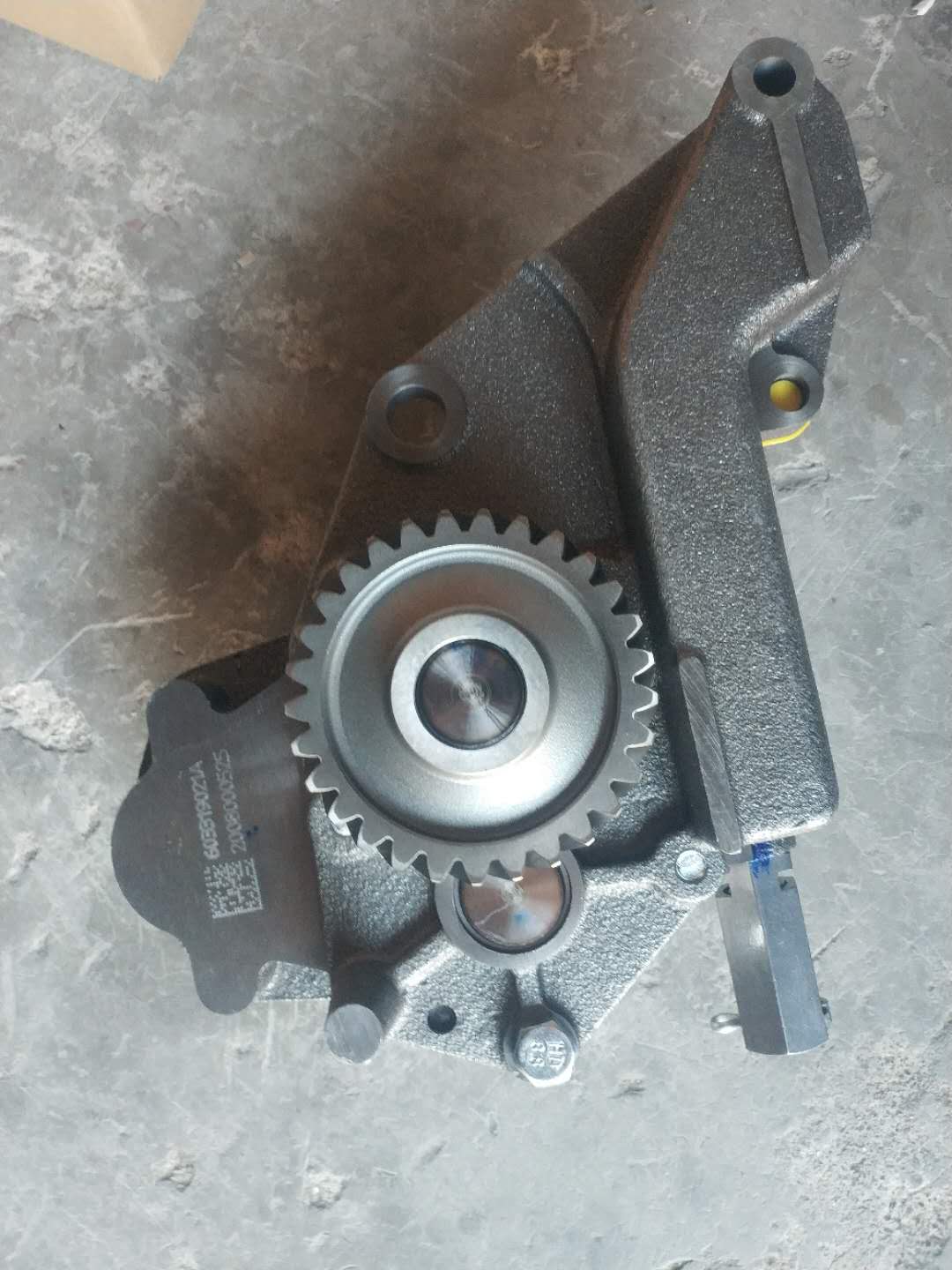 China Sinotruk HOWO Truck Engine Oil Pump VG1500070021