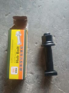 SHACMAN/HOWO TRUCK REAR WHEEL BOLT 199012340123
