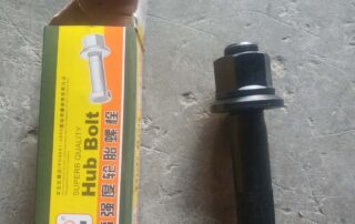 SHACMAN/HOWO TRUCK REAR WHEEL BOLT 199012340123