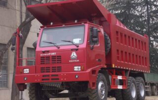 Sinotruk HOWO 6X4 371HP 70t off-Road Mining King Dump Truck